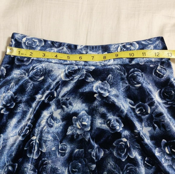 Vintage Velvety Blue Floral Print Maxi Skirt - Picture 9 of 11